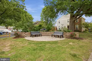 9774 Main St, Fairfax, VA 22031 - Photo 31