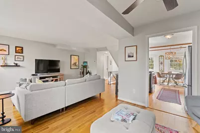 9762 Cardinal Road, Fairfax, VA 22030 - Photo 11