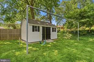 3609 Embassy Ln, Fairfax, VA 22030 - Photo 37