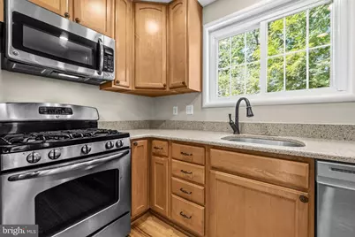 3609 Embassy Lane, Fairfax, VA 22030 - Photo 15