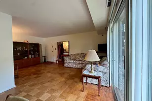 10029 Mosby Woods Dr, Fairfax, VA 22030 - Photo 7