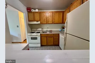 10029 Mosby Woods Drive #224, Fairfax, VA 22030 - Photo 3