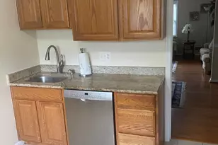 10402 Armstrong St, Fairfax, VA 22030 - Photo 3