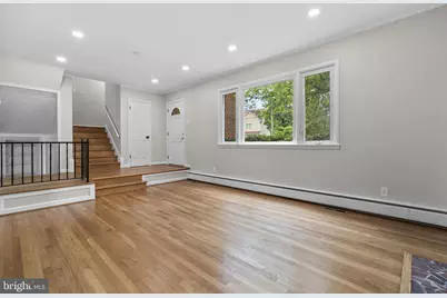 10242 Stratford Avenue, Fairfax, VA 22030 - Photo 11