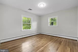 10242 Stratford Ave, Fairfax, VA 22030 - Photo 13