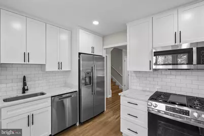 10242 Stratford Avenue, Fairfax, VA 22030 - Photo 3