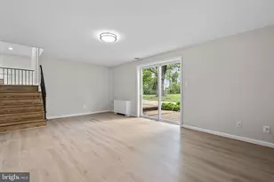 10242 Stratford Ave, Fairfax, VA 22030 - Photo 17