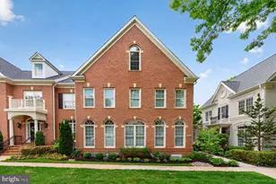 3834 Farrcroft Dr, Fairfax, VA 22030 - Photo 3