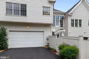 3980 Ballynahown Cir, Fairfax, VA 22030 - Photo 43