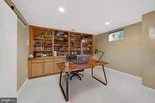 3980 Ballynahown Cir, Fairfax, VA 22030 - Photo 35
