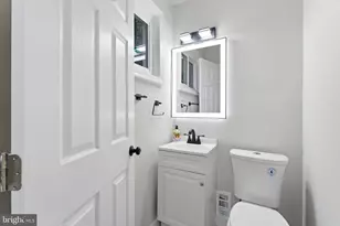 3629 Parklane Rd, Fairfax, VA 22030 - Photo 27
