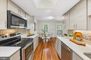 3978 Wilcoxson Dr, Fairfax, VA 22031 - Photo 11
