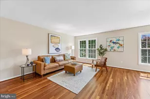 3978 Wilcoxson Dr, Fairfax, VA 22031 - Photo 9