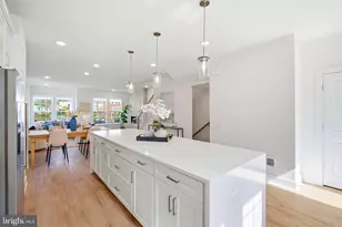 10817 Cedar Ave, Fairfax, VA 22030 - Photo 17