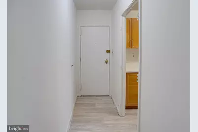 3945 Lyndhurst Drive #301, Fairfax, VA 22031 - Photo 13