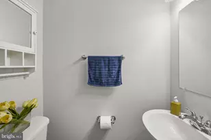 11109 Rock Garden Dr, Fairfax, VA 22030 - Photo 17