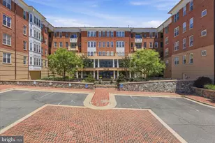 10328 Sager Ave, Fairfax, VA 22030 - Photo 33