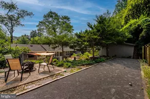 4018 Roberts Rd, Fairfax, VA 22032 - Photo 9