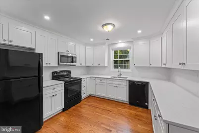 3885 Chain Bridge Road, Fairfax, VA 22030 - Photo 9