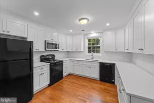 3885 Chain Bridge Rd, Fairfax, VA 22030 - Photo 9