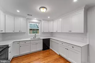 3885 Chain Bridge Rd, Fairfax, VA 22030 - Photo 11