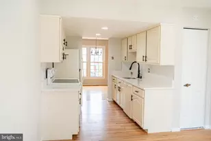 3970 Bradwater St, Fairfax, VA 22031 - Photo 7