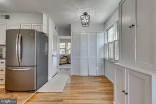 10837 Warwick Ave, Fairfax, VA 22030 - Photo 7