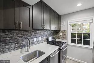 9475 Fairfax Blvd, Fairfax, VA 22031 - Photo 7