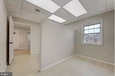 10503 W West #B, Fairfax, VA 22030 - Photo 7
