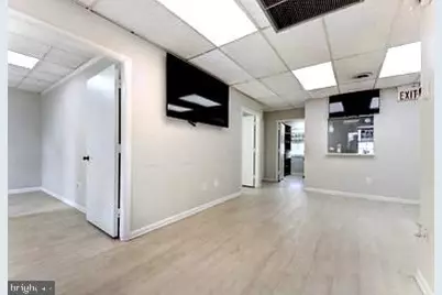 10503 W West #B, Fairfax, VA 22030 - Photo 3