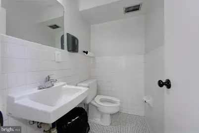 10503 W West #B, Fairfax, VA 22030 - Photo 21