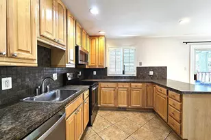 3956 Bradwater St, Fairfax, VA 22031 - Photo 7