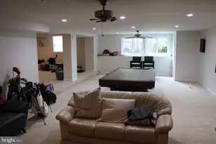 3424 Brookwood Dr, Fairfax, VA 22030 - Photo 25