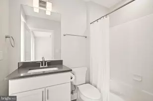 10353 Main St, Fairfax, VA 22030 - Photo 31