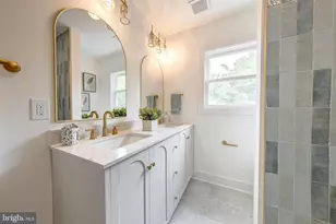 10915 Maple St, Fairfax, VA 22030 - Photo 29