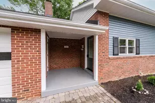 10915 Maple St, Fairfax, VA 22030 - Photo 3
