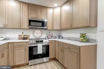 10915 Maple Street, Fairfax, VA 22030 - Photo 19