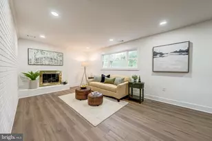 10915 Maple St, Fairfax, VA 22030 - Photo 9