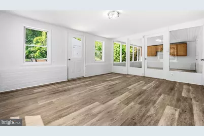 10705 Oak Place, Fairfax, VA 22030 - Photo 29