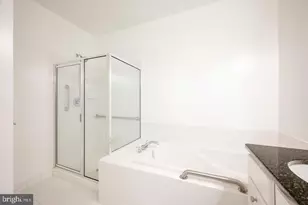 10328 Sager Ave, Fairfax, VA 22030 - Photo 17