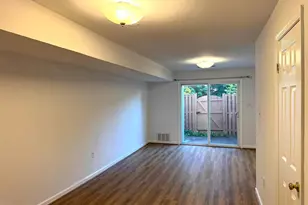 11109 Littlebrook Ln, Fairfax, VA 22030 - Photo 13