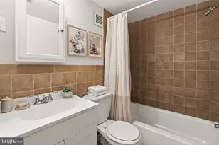 9445 Fairfax Blvd, Fairfax, VA 22031 - Photo 17