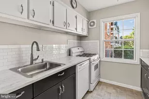 9445 Fairfax Blvd, Fairfax, VA 22031 - Photo 11
