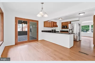10824 Scott Drive, Fairfax, VA 22030 - Photo 7