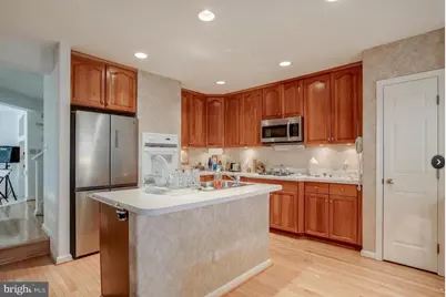 9810 Bolton Village Court, Fairfax, VA 22032 - Photo 7