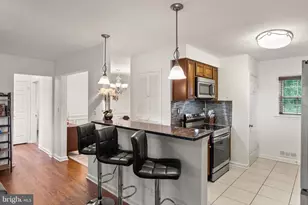 3912 Fairview Dr, Fairfax, VA 22031 - Photo 11