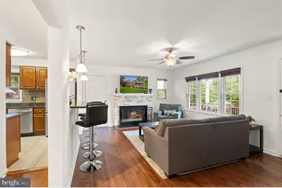 3912 Fairview Drive, Fairfax, VA 22031 - Photo 7