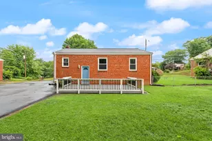 3912 Fairview Dr, Fairfax, VA 22031 - Photo 45