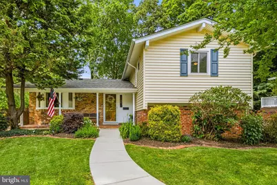 10208 Forest Avenue, Fairfax, VA 22030 - Photo 3