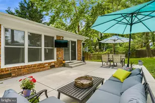 10208 Forest Ave, Fairfax, VA 22030 - Photo 43